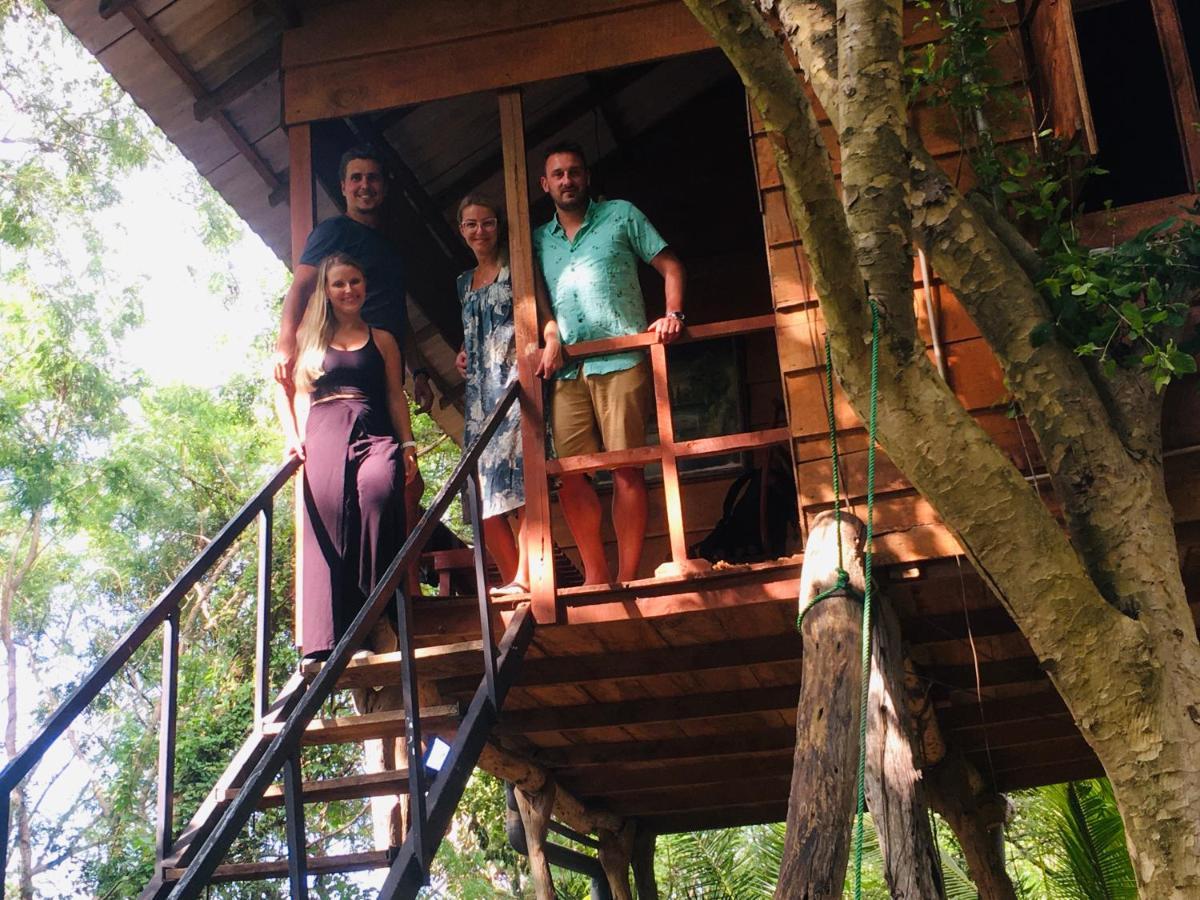 Tree House Hostel Sigirîya Extérieur photo