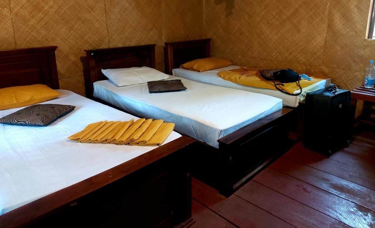 Tree House Hostel Sigirîya Extérieur photo